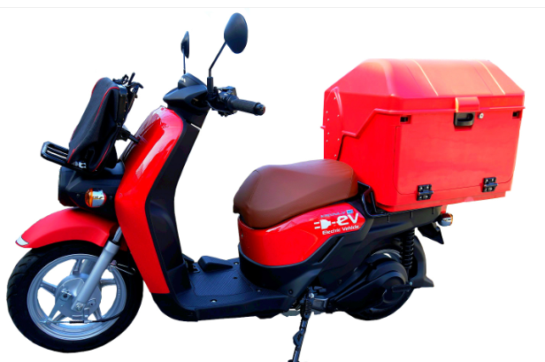 日本郵便がホンダの電気バイク『BENLY e:』を導入
